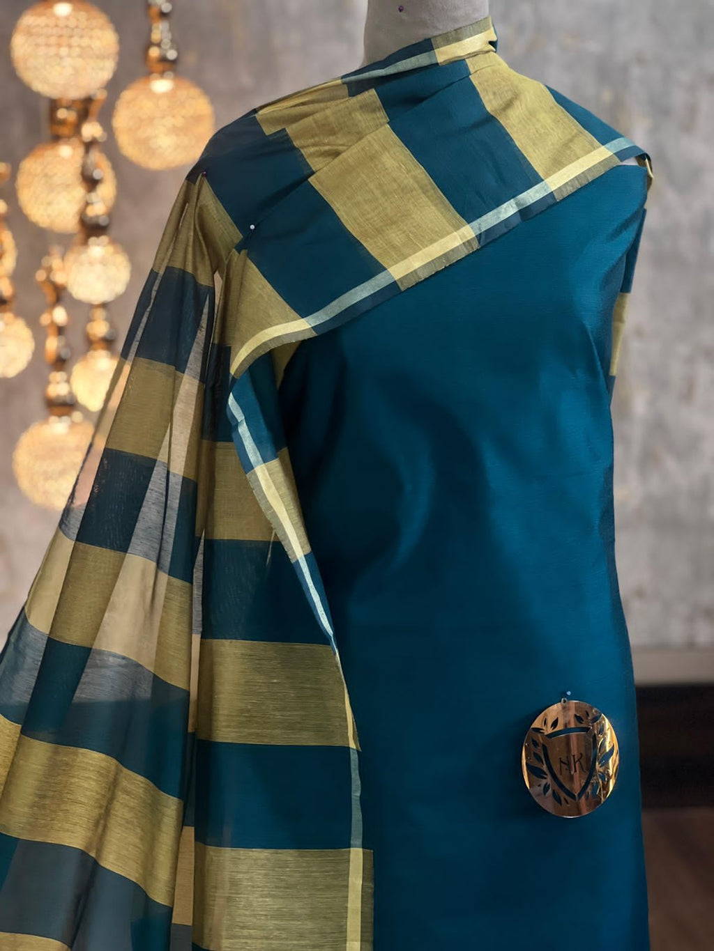 Banarsi Unstitched suit