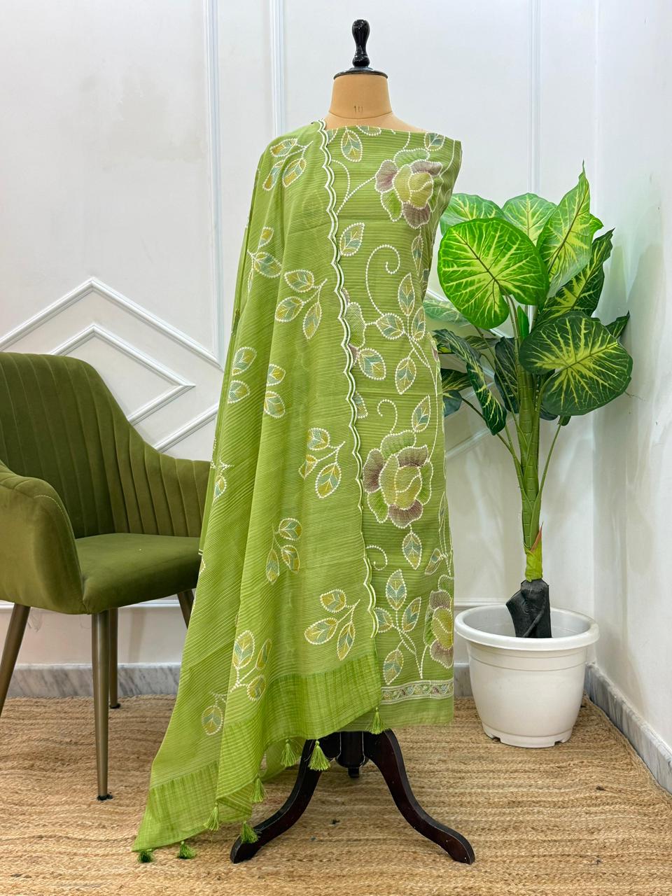 Banarsi Unstitched suit piece