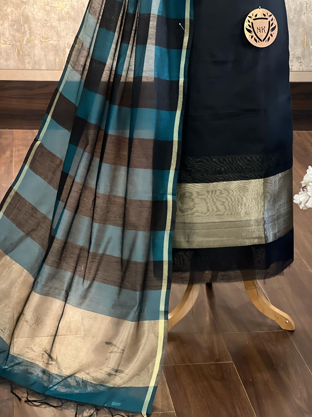 Banarsi Unstitched suit